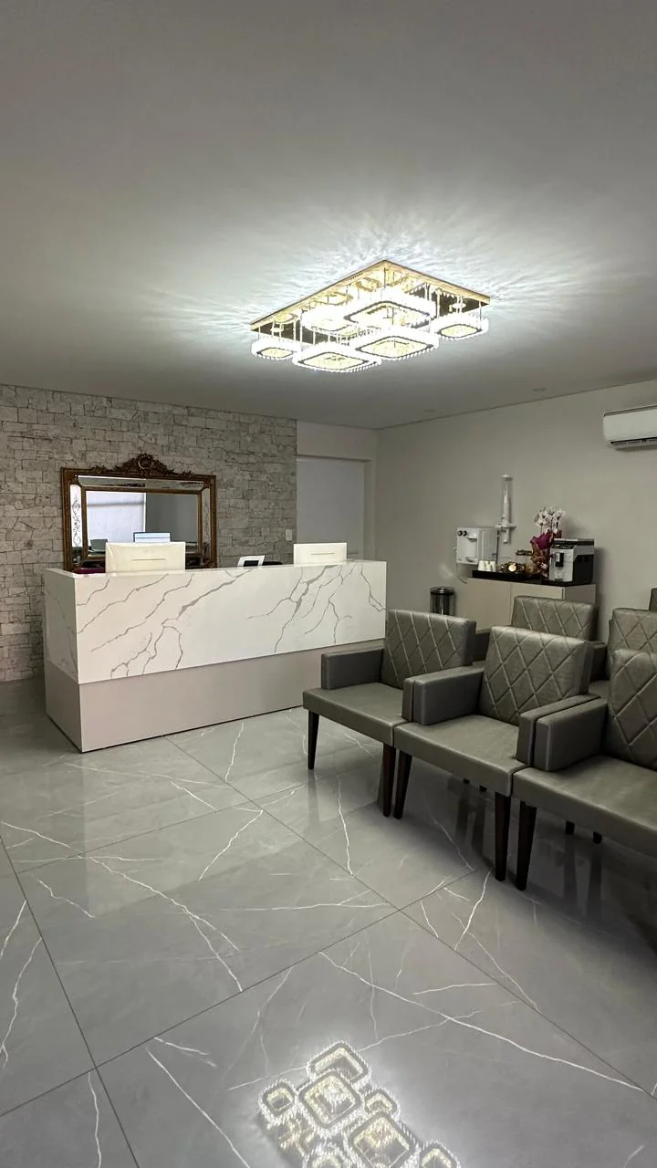Recepção e sala de espera da Clínica Luciana Andrade em Penápolis-SP